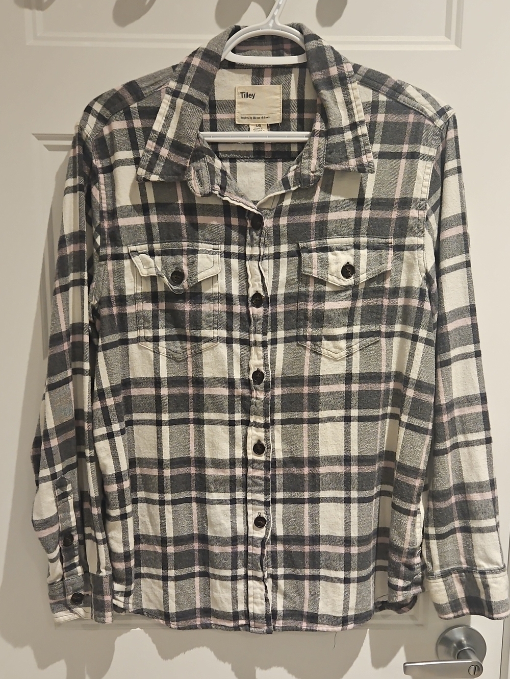💥2/$15💥Tilley Women's Button-Down Plaid Shirt in Cream & Gray